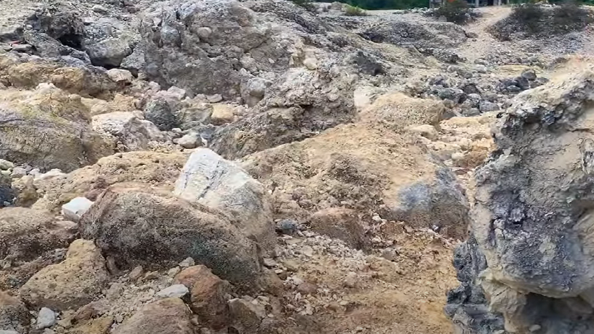 Kawah Karaha Bodas