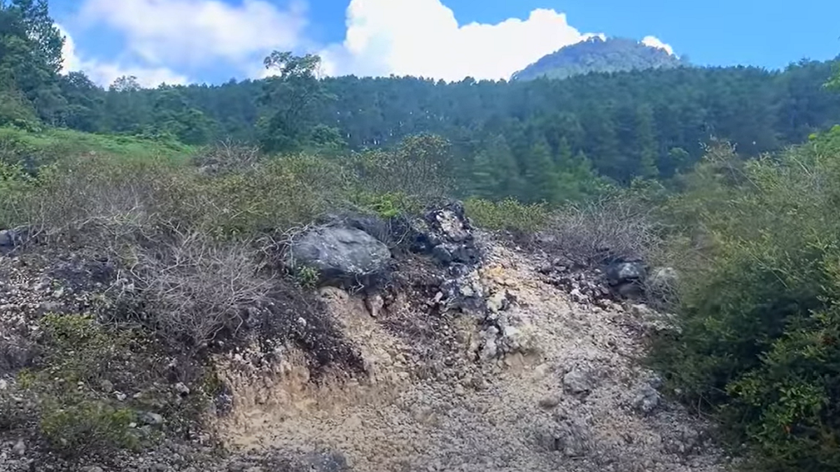 Kawah Karaha Bodas