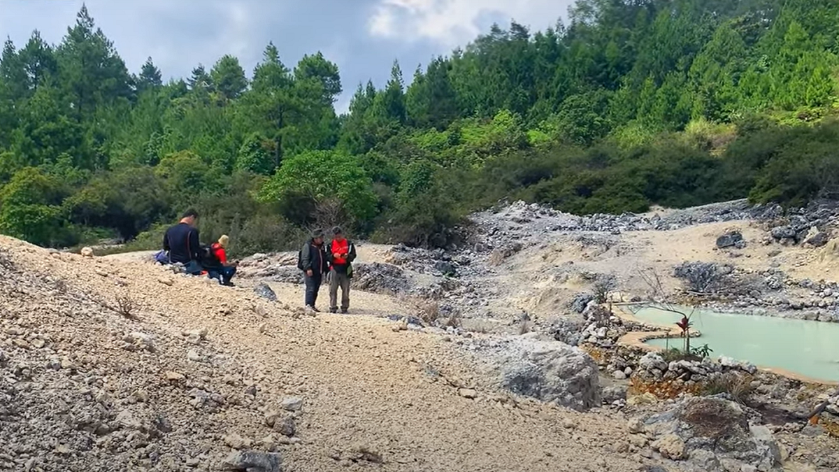 Kawah Karaha Bodas