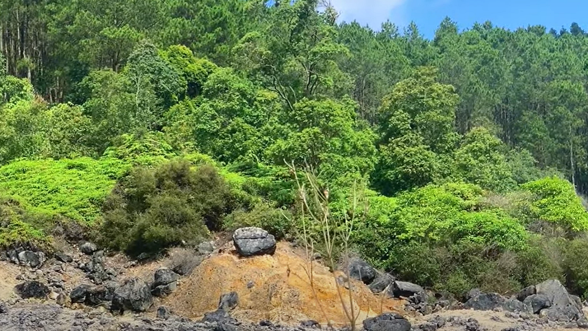 Kawah Karaha Bodas