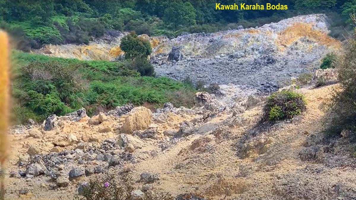Kawah Karaha Bodas