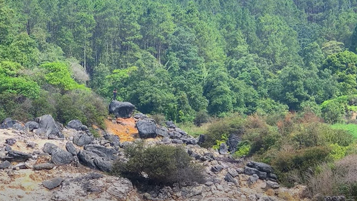 Kawah Karaha Bodas