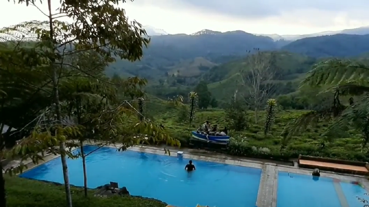 Bukit Kacapi 7