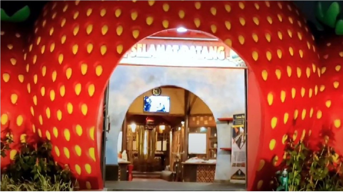 Makan Enak, Alam Segar: Yuk ke Asep Stroberi Tasikmalaya!