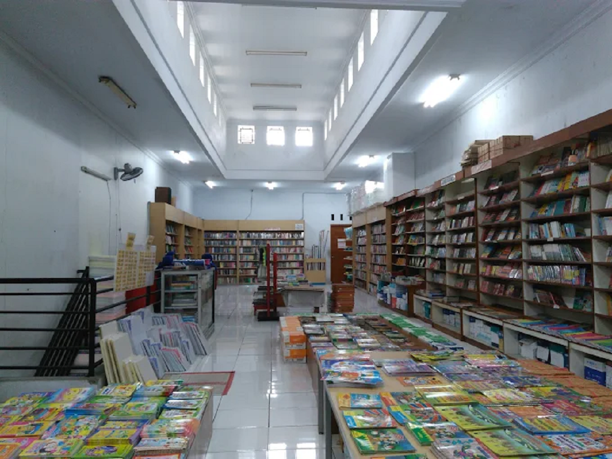Toko Buku AA Kota Tasikmalaya 3